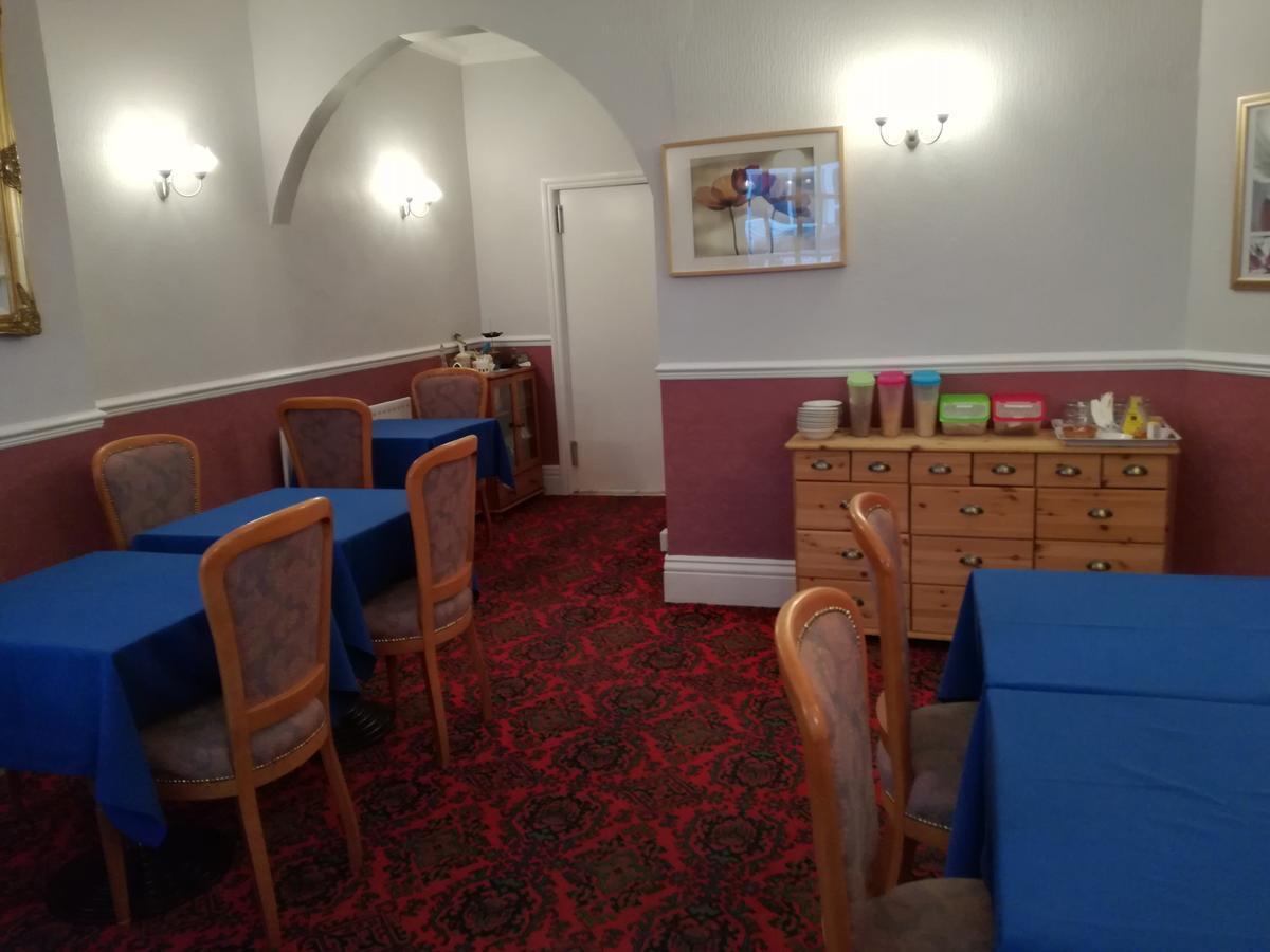 The Berwick - Over 40'S Only ブラックプール エクステリア 写真